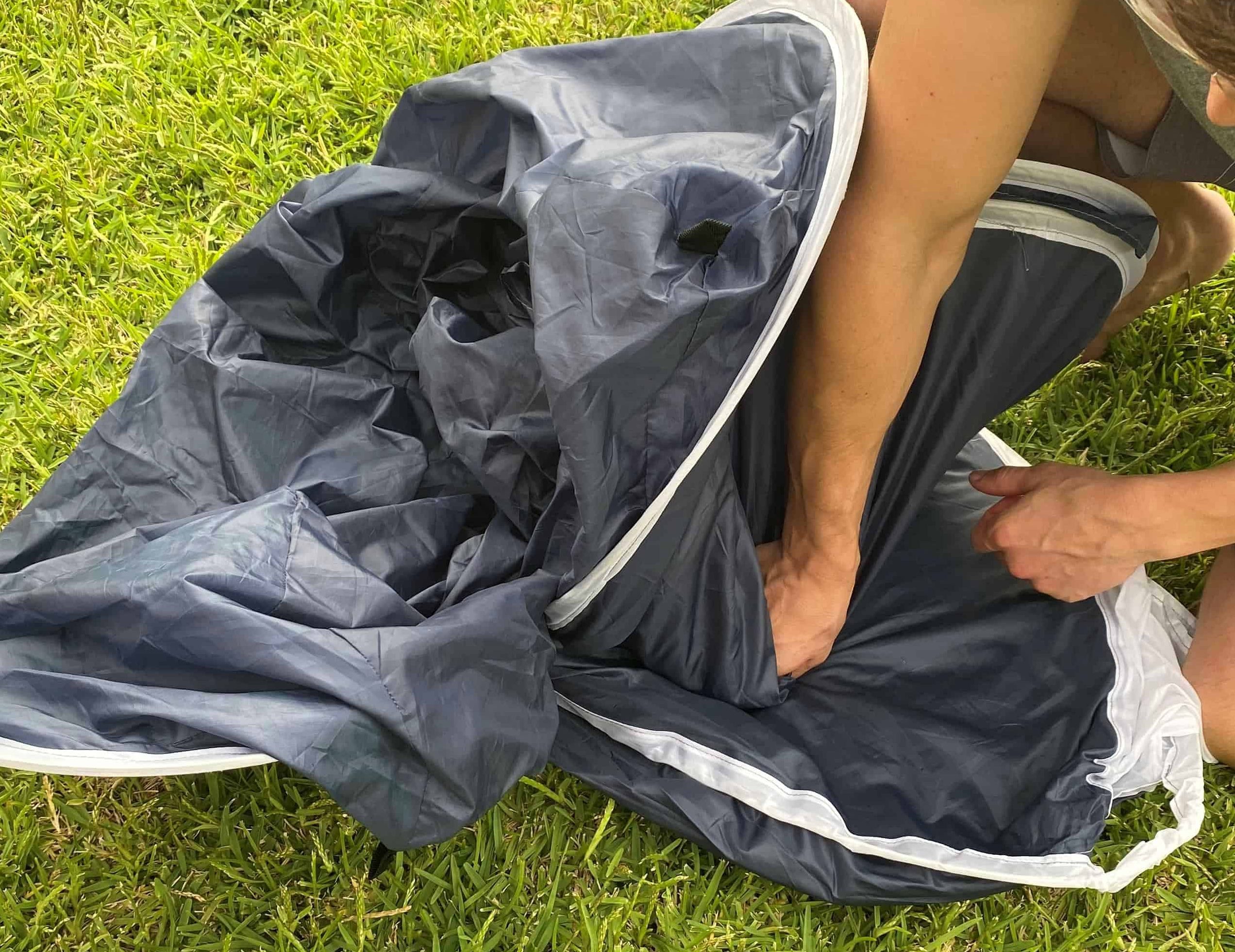 how to fold up a pop up tent